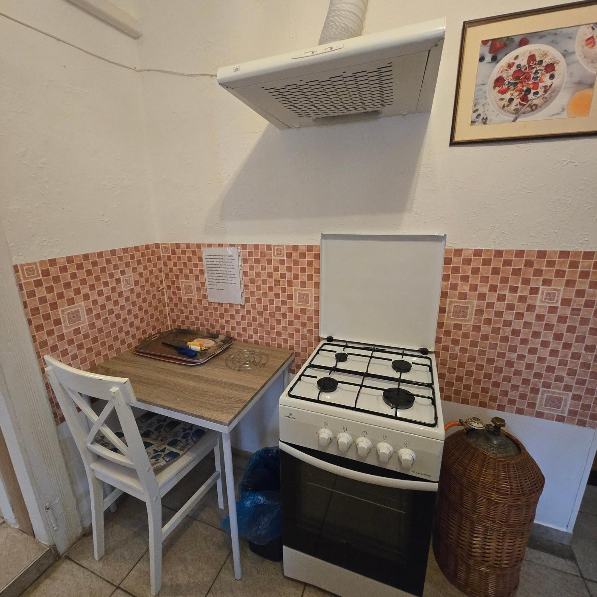 Orsi Apartman / Vendeghaz Kecskemet Ngoại thất bức ảnh