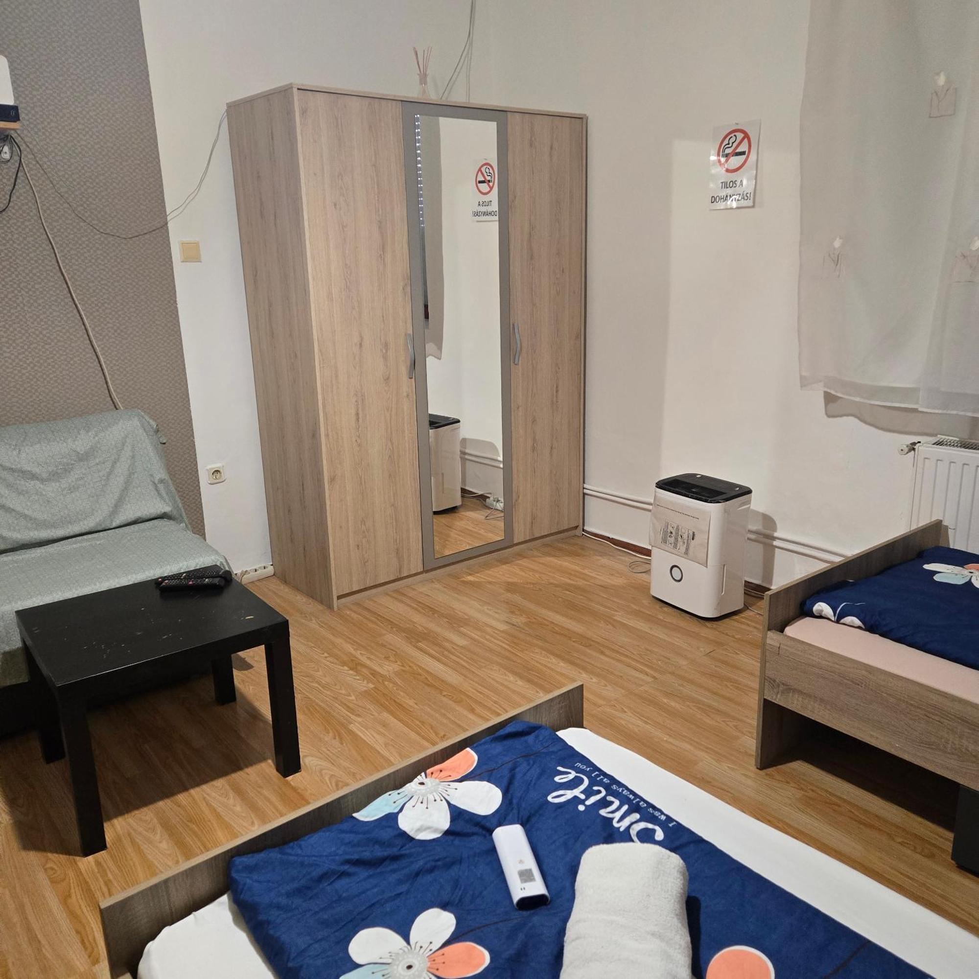 Orsi Apartman / Vendeghaz Kecskemet Ngoại thất bức ảnh